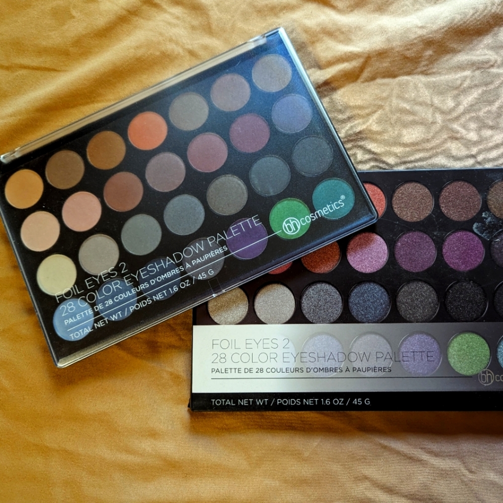 BH Cosmetics Eyeshadow Palette, 28 colors, Foil Eyes 2